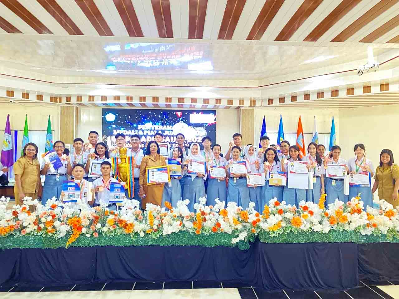 SMA KARYA BANGSA Juara 1 Lomba Sains Nasional 2025